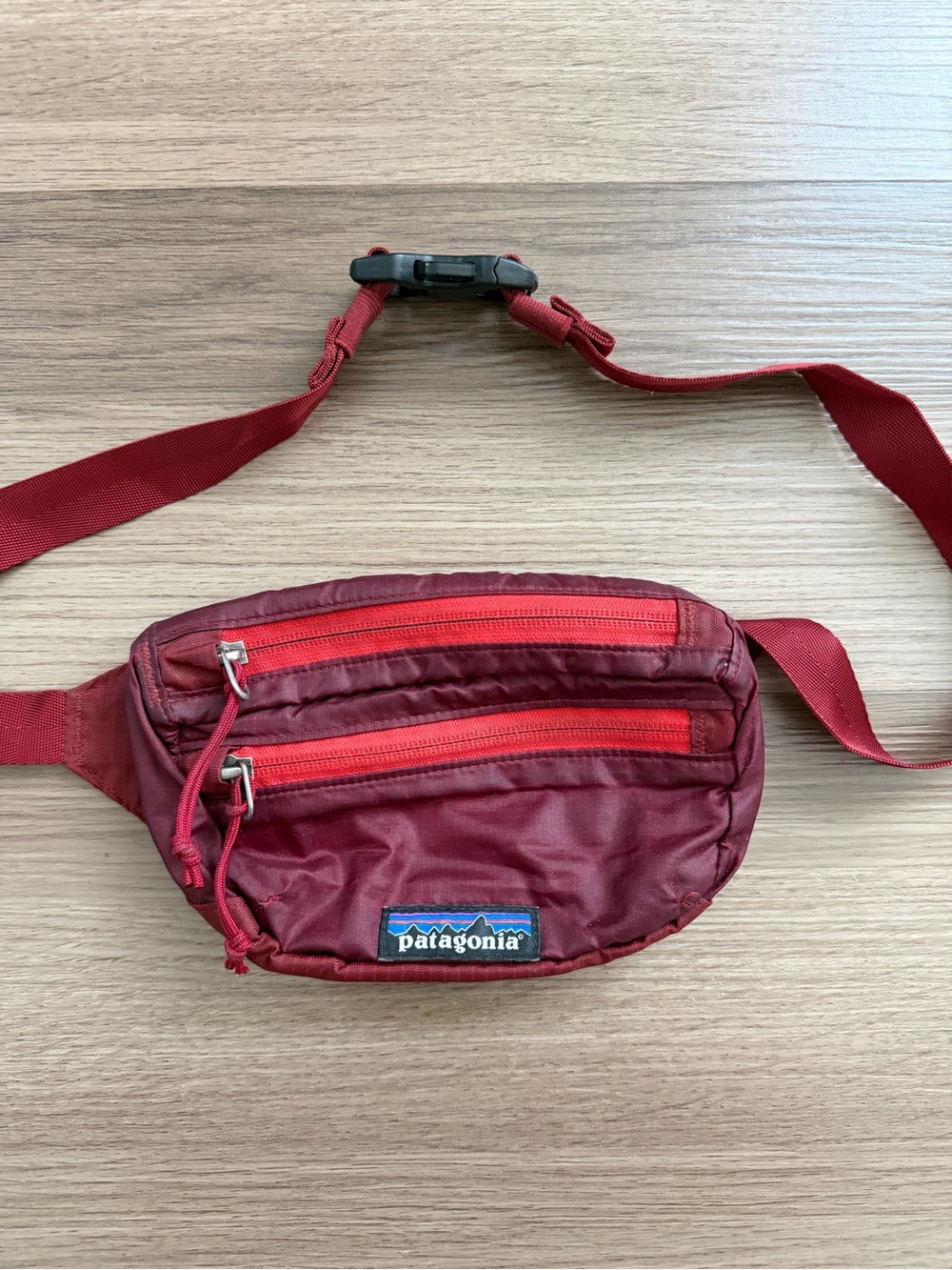 Patagonia Fanny Pack lightweight travel mini hip bag